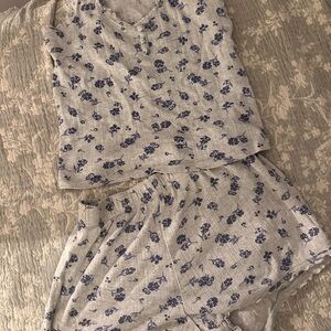 Floral Print Pajama Top and Shorts Set